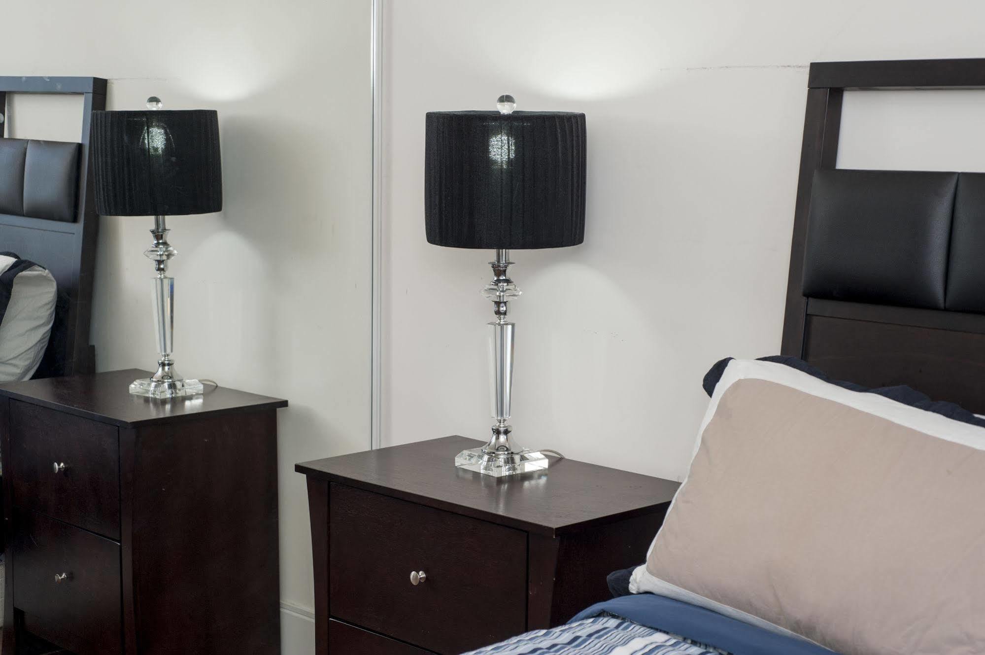 טורונטו Life Suites Luxury Downtown Condos מראה חיצוני תמונה